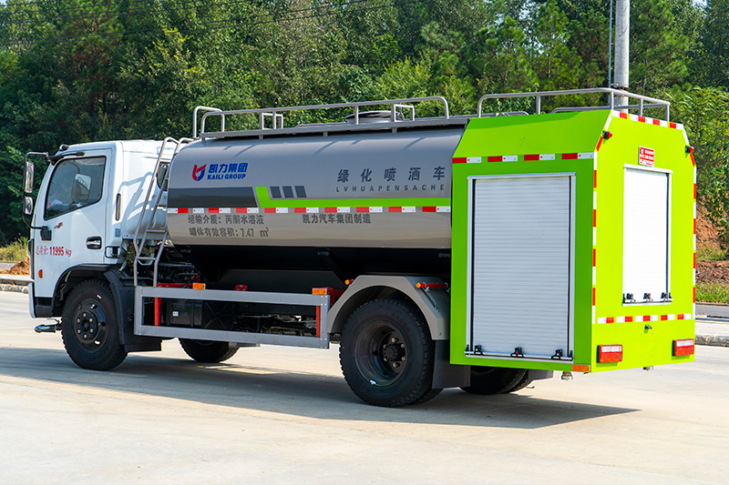东风大福瑞卡消防洒水车-8方