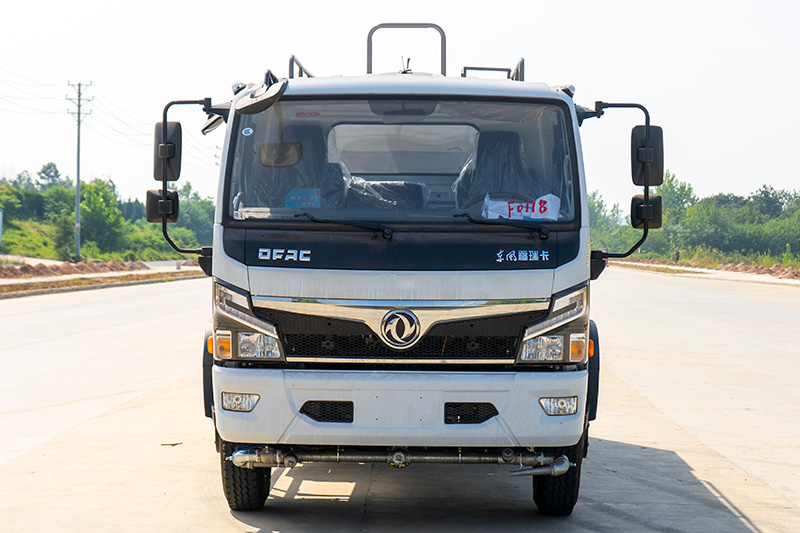 东风大福瑞卡消防洒水车-8方