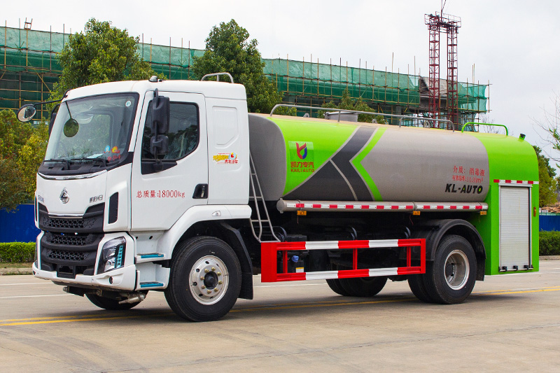 柳汽消防洒水车13方