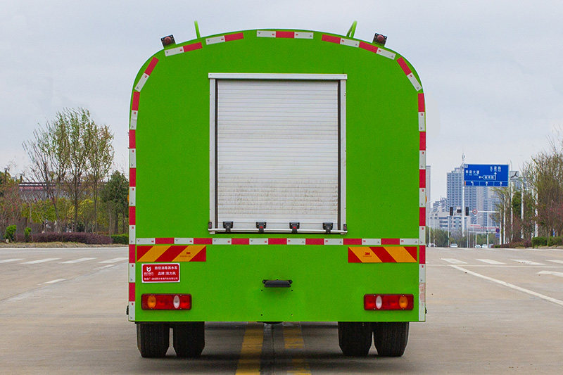 柳汽消防洒水车13方