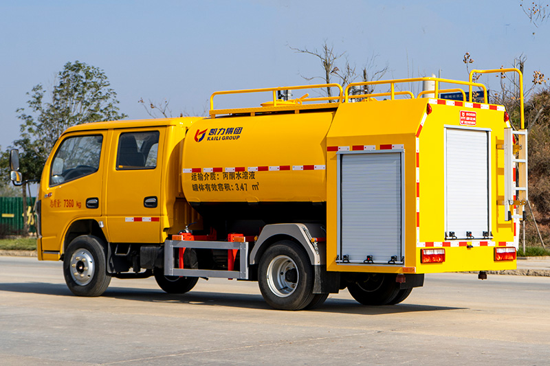 东风小多利卡双排消防洒水车4.2方