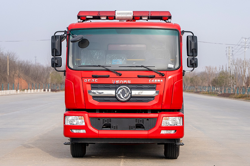 东风D9双排泡沫消防车7方（内藏）