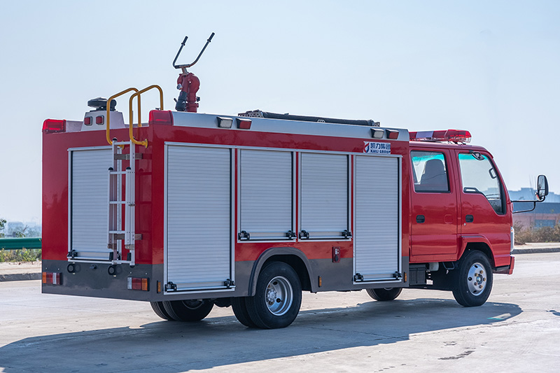 五十铃泡沫消防车2方（内藏）