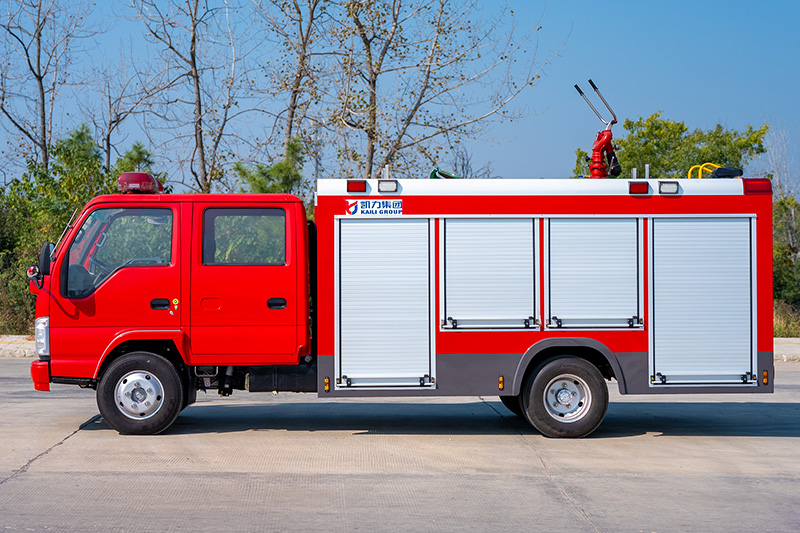 五十铃泡沫消防车2方（内藏）