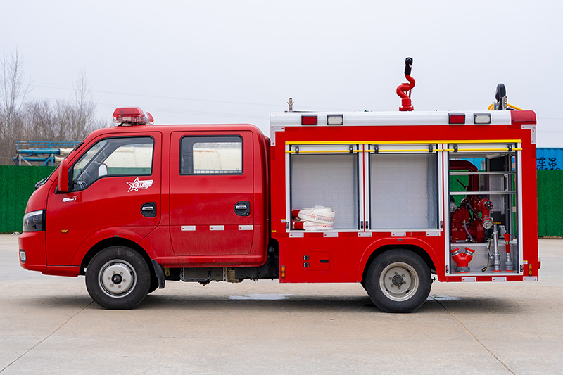 东风途逸双排水罐消防车1方（内藏）