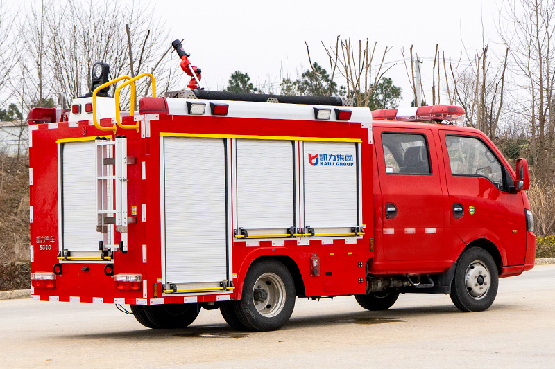 东风途逸双排水罐消防车1方（内藏）