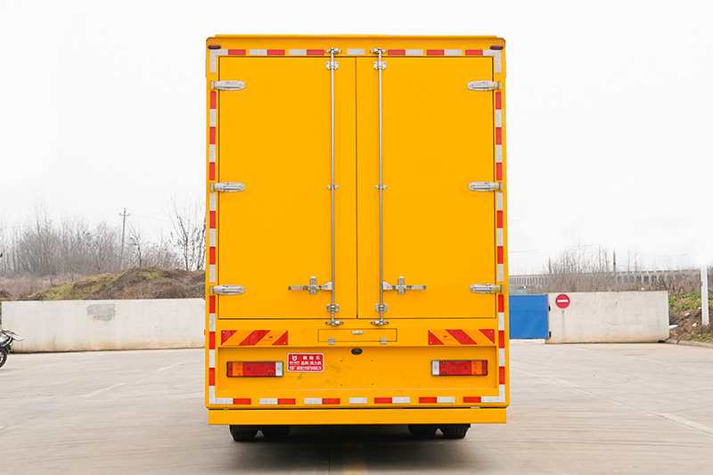 东风天锦抢险救援车3000方每时/5000方每时