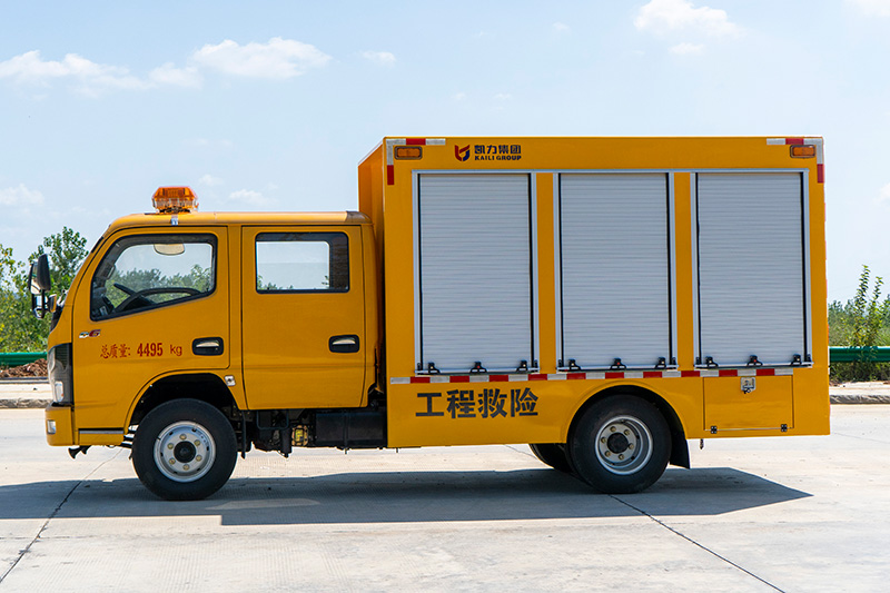 小多利卡双排救险车500方每时/1000方每时