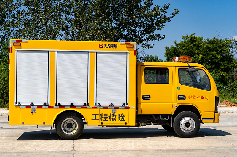 小多利卡双排救险车500方每时/1000方每时